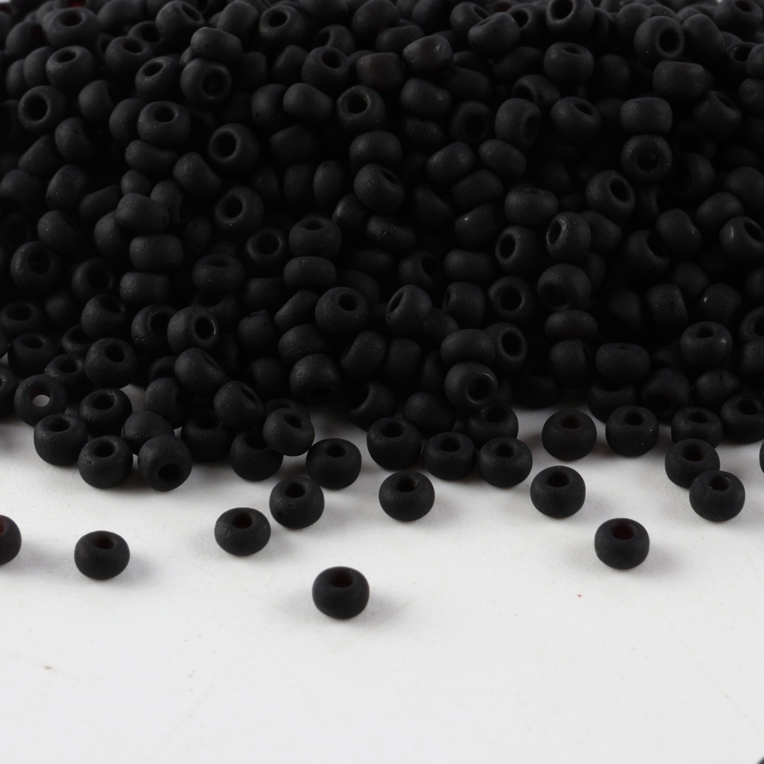 Domestic matte black and white - Seed Bead Tube 리뷰 및 가격