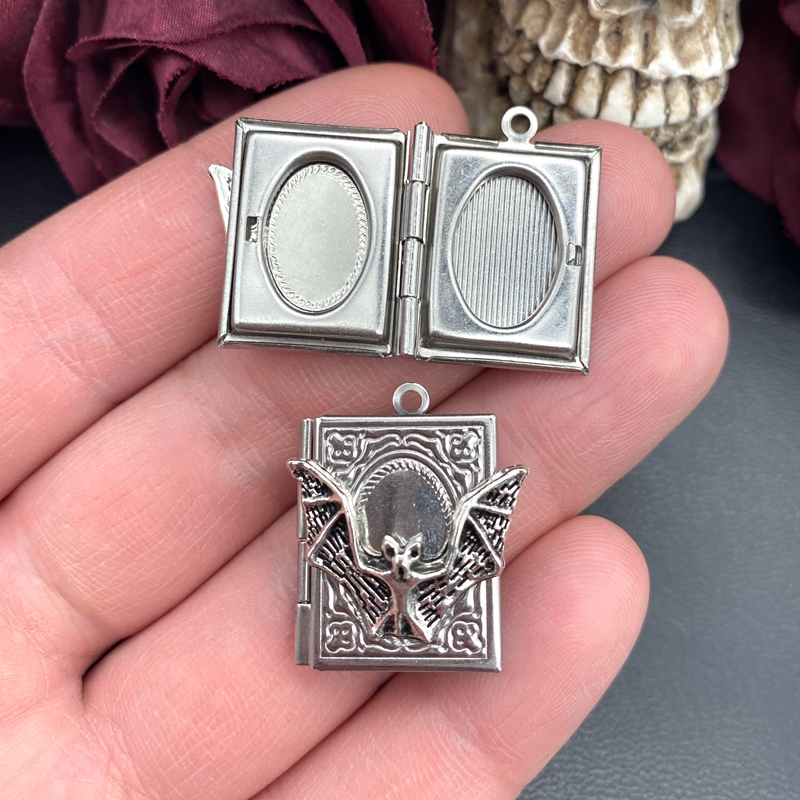 2pcs 27*22mm Bat Book Locket C - Jewelry Making Guide Book 리뷰 및 가격